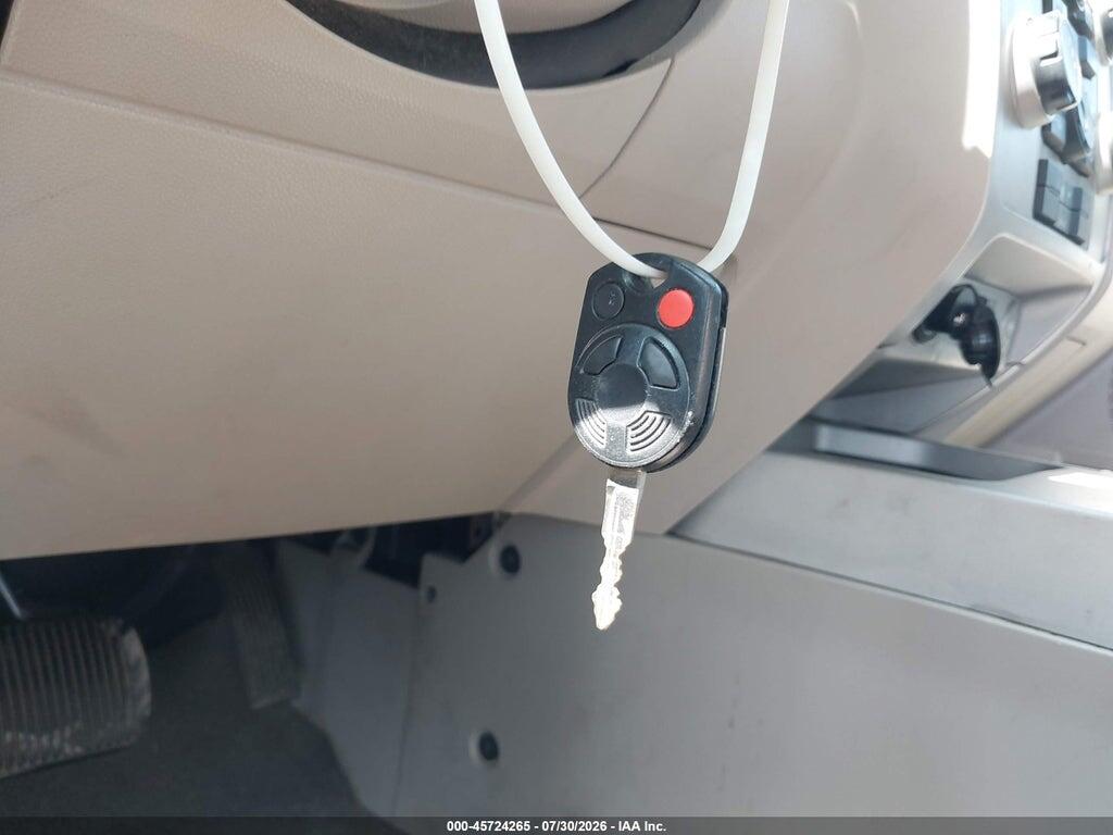 1FMCU0DG4BKB26762 2011 FORD ESCAPE photo no. 11