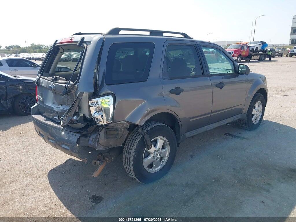 1FMCU0DG4BKB26762 2011 FORD ESCAPE photo no. 4