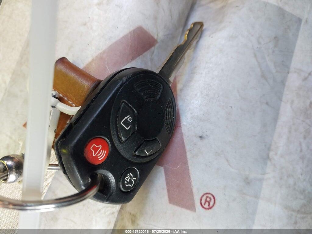 1FMCU0EG2BKB84920 2011 FORD ESCAPE photo no. 11