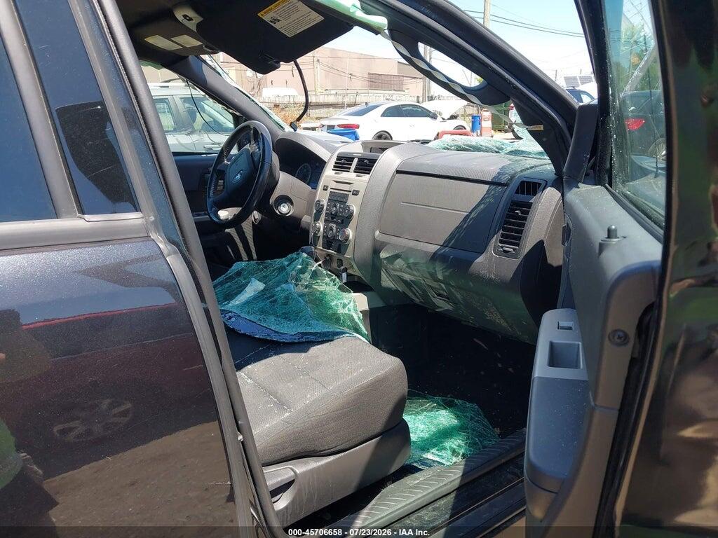 1FMCU9D74BKB90093 2011 FORD ESCAPE photo no. 5