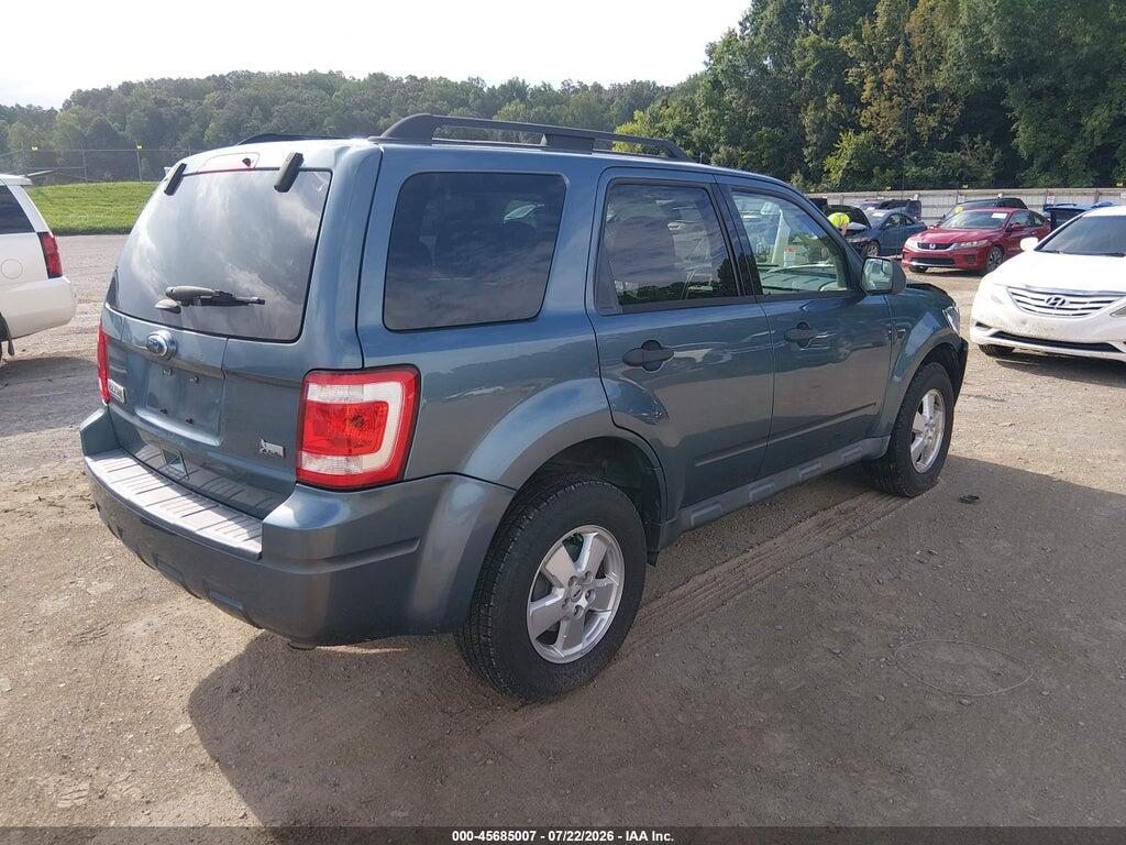 1FMCU0DG3BKB82319 2011 FORD ESCAPE photo no. 4