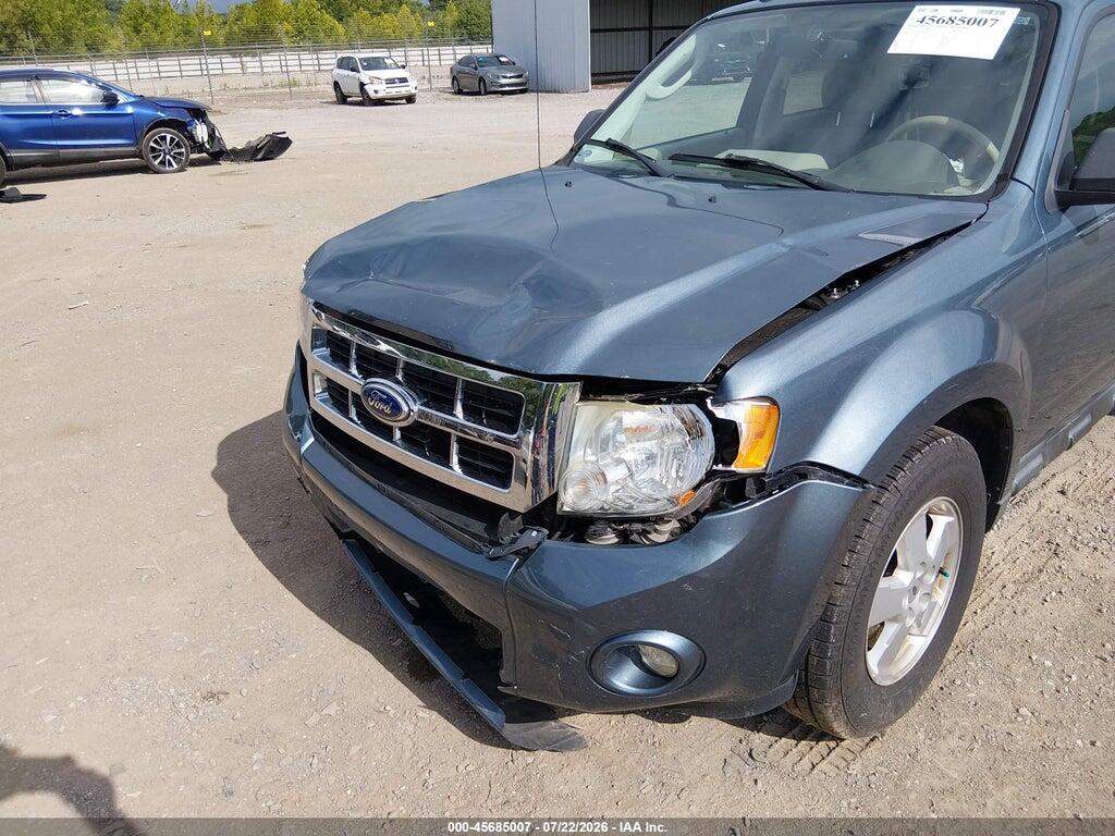 1FMCU0DG3BKB82319 2011 FORD ESCAPE photo no. 6
