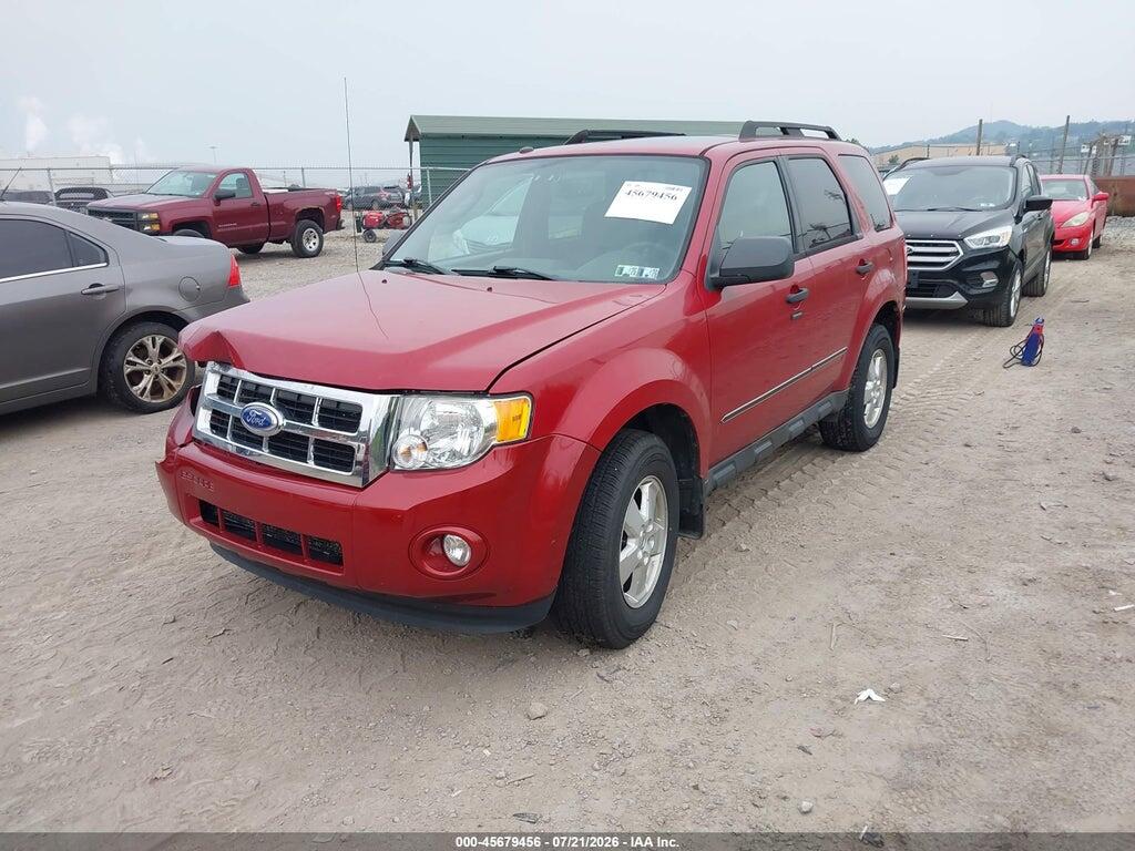1FMCU0D75BKC16857 2011 FORD ESCAPE photo no. 2