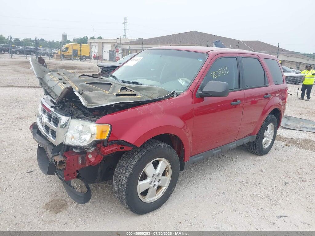 1FMCU0C77BKB44383 2011 FORD ESCAPE photo no. 2