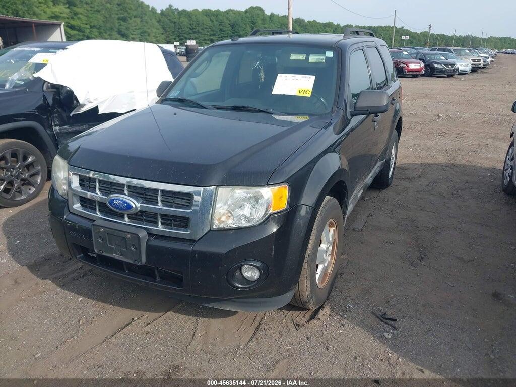 1FMCU0D73BKC01158 2011 FORD ESCAPE photo no. 2