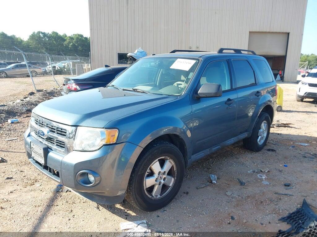 1FMCU9DG5BKB10588 2011 FORD ESCAPE photo no. 2