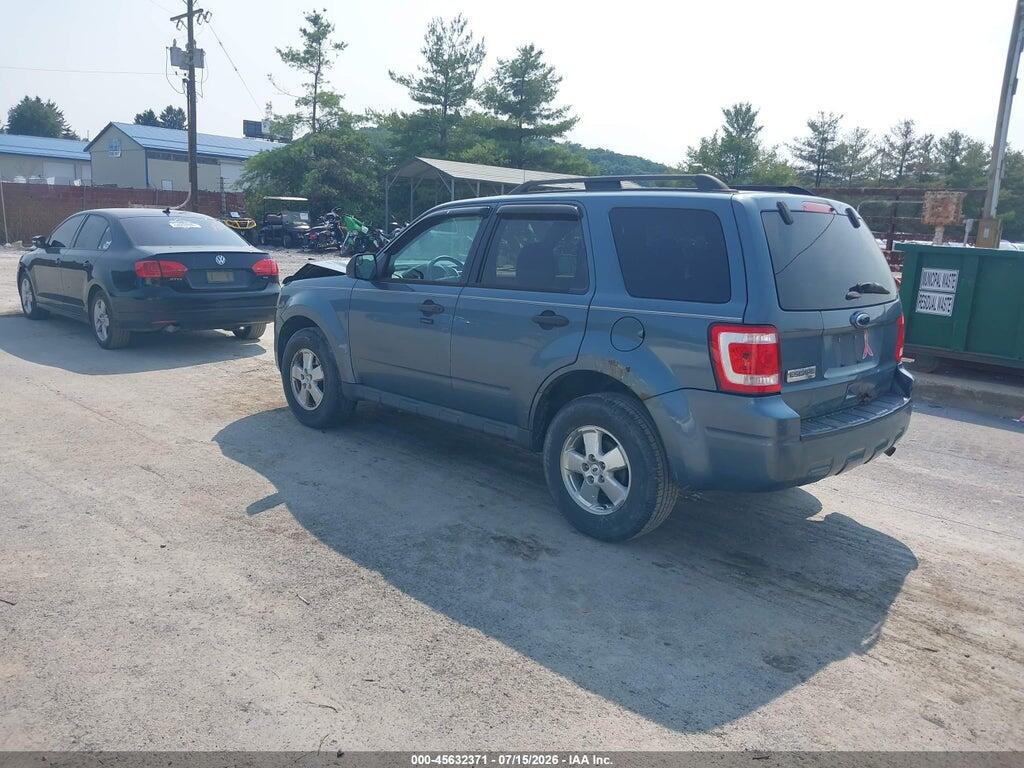 1FMCU9D71BKB45015 2011 FORD ESCAPE photo no. 3