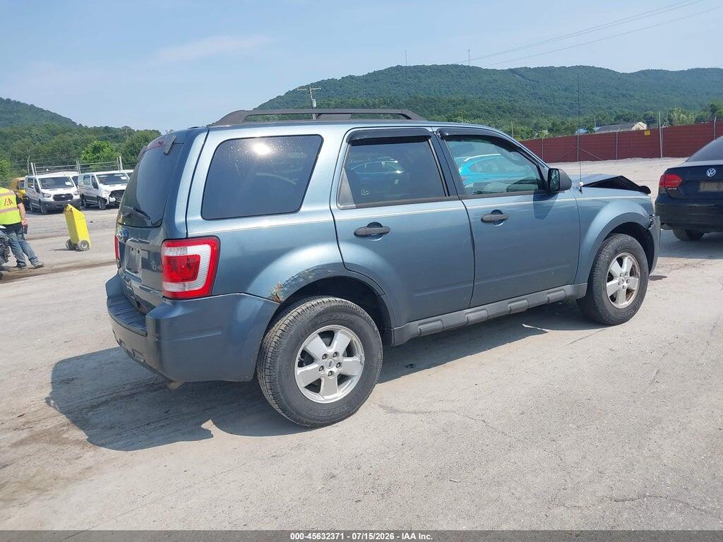 1FMCU9D71BKB45015 2011 FORD ESCAPE photo no. 4