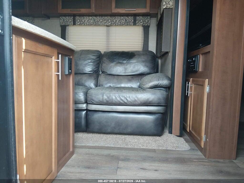 4YDT28224FP910381 2015 AEROLITE TRAVEL TRAILER photo no. 5