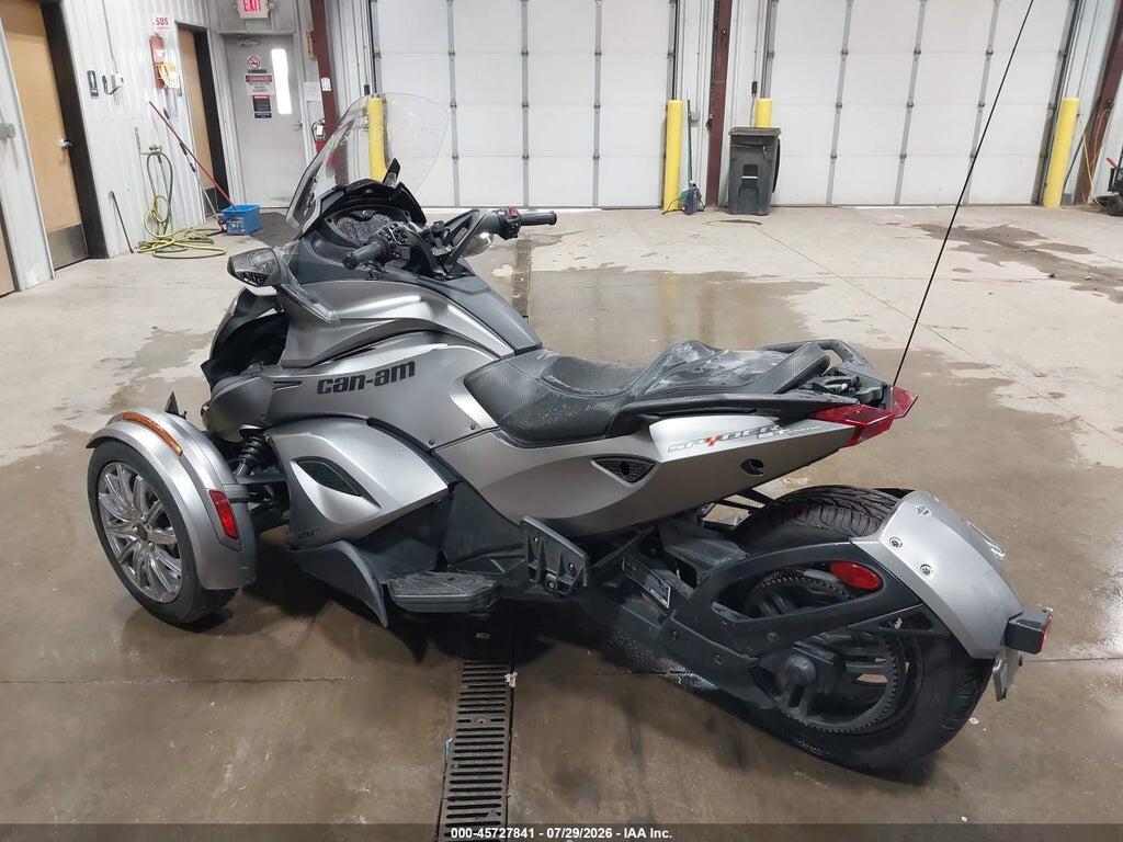 2BXNCBC16EV001199 2014 CAN-AM SPYDER ROADSTER photo no. 3