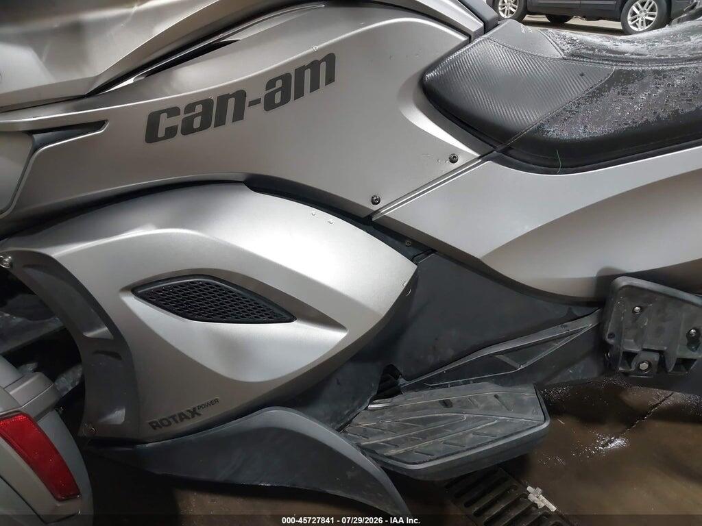 2BXNCBC16EV001199 2014 CAN-AM SPYDER ROADSTER photo no. 9