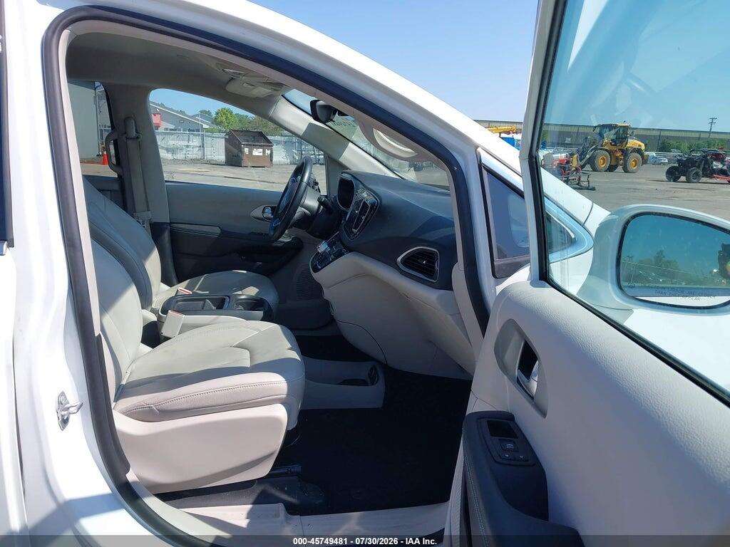 2C4RC1L76JR175700 2018 CHRYSLER PACIFICA HYBRID photo no. 5
