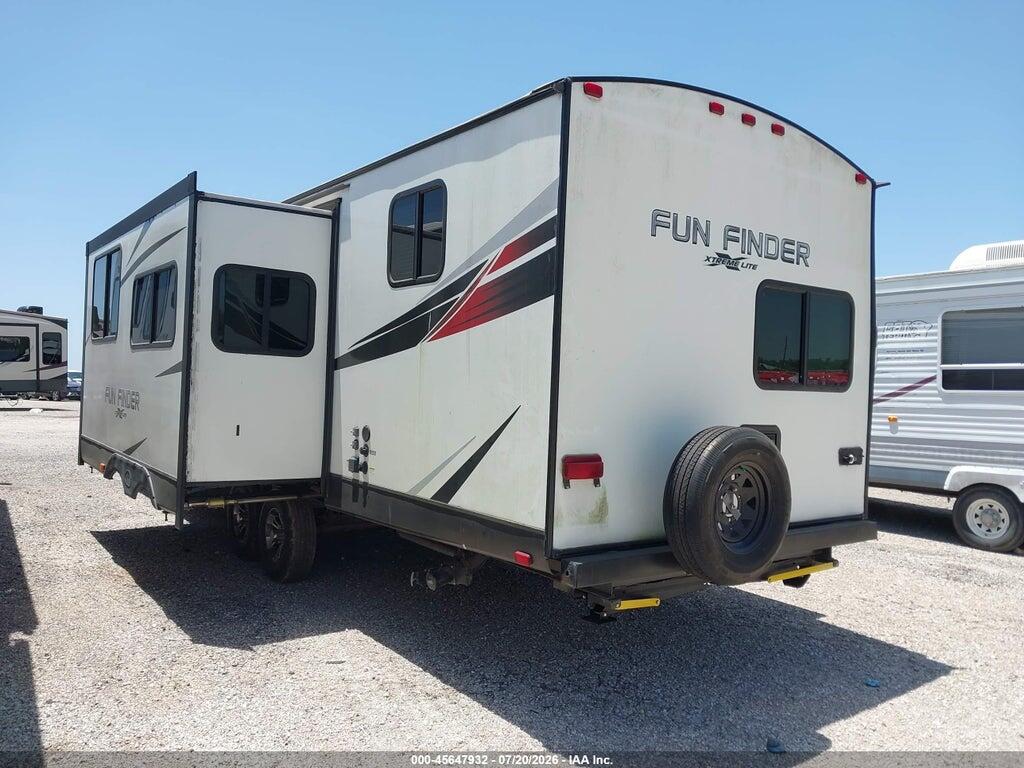 5RXAB3226J1368951 2018 CRUISER FUN FINDER 27VH photo no. 3