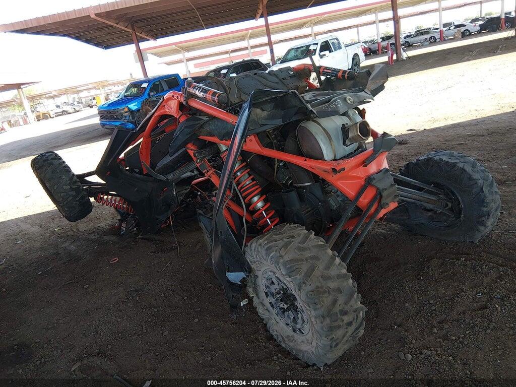 3JBVXAW42JK005487 2018 CAN-AM MAVERICK X3 photo no. 3