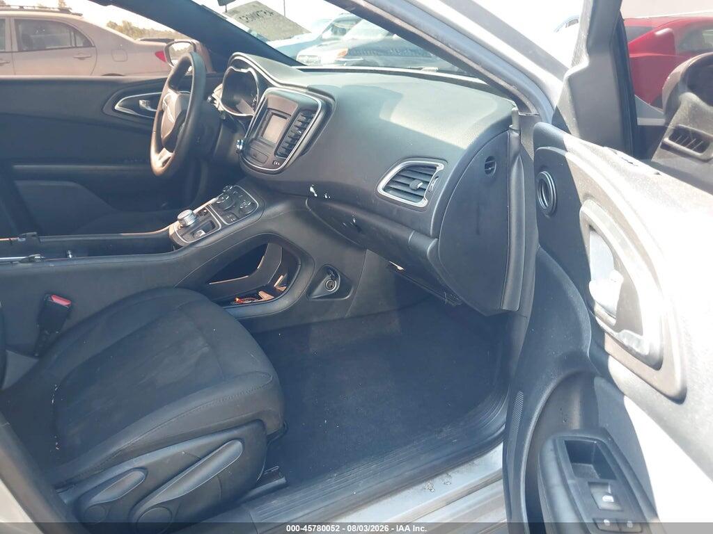1C3CCCAB4GN176752 2016 CHRYSLER 200 photo no. 5