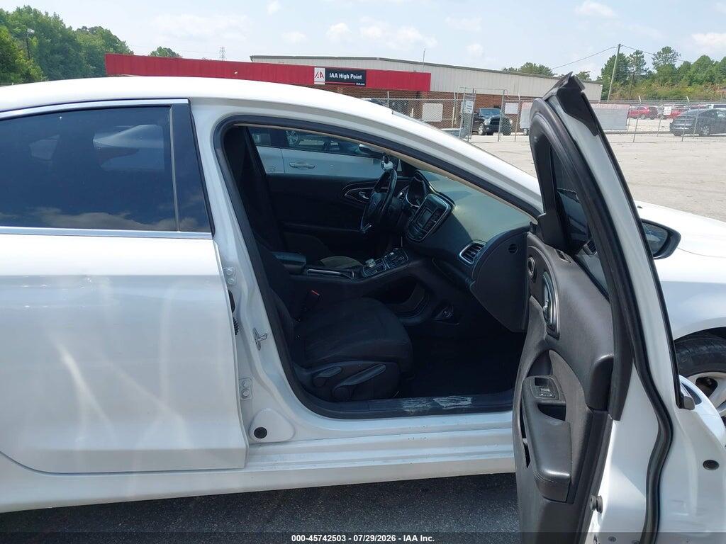 1C3CCCABXGN122582 2016 CHRYSLER 200 photo no. 5
