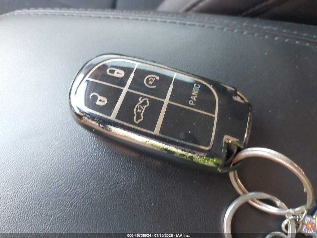 1C3CCCAB1GN107842 2016 CHRYSLER 200 photo no. 11