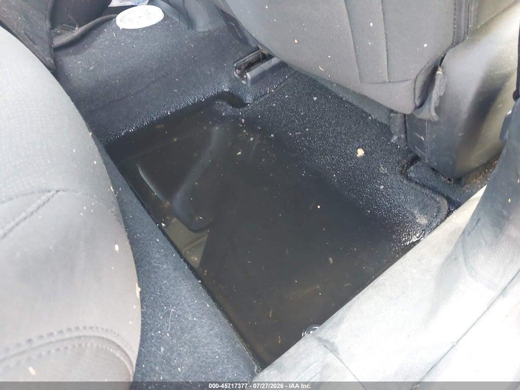 1C3CCCAB8GN169660 2016 CHRYSLER 200 photo no. 6