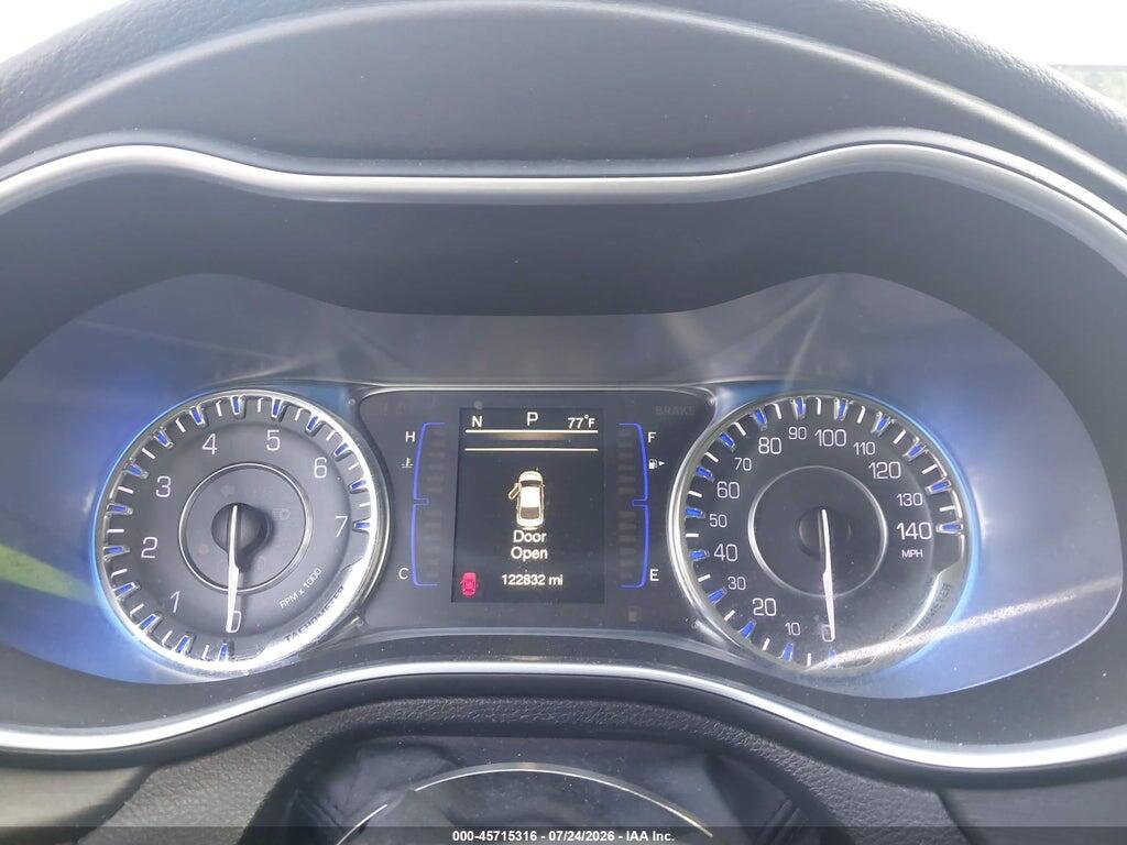 1C3CCCAB0GN112126 2016 CHRYSLER 200 photo no. 7