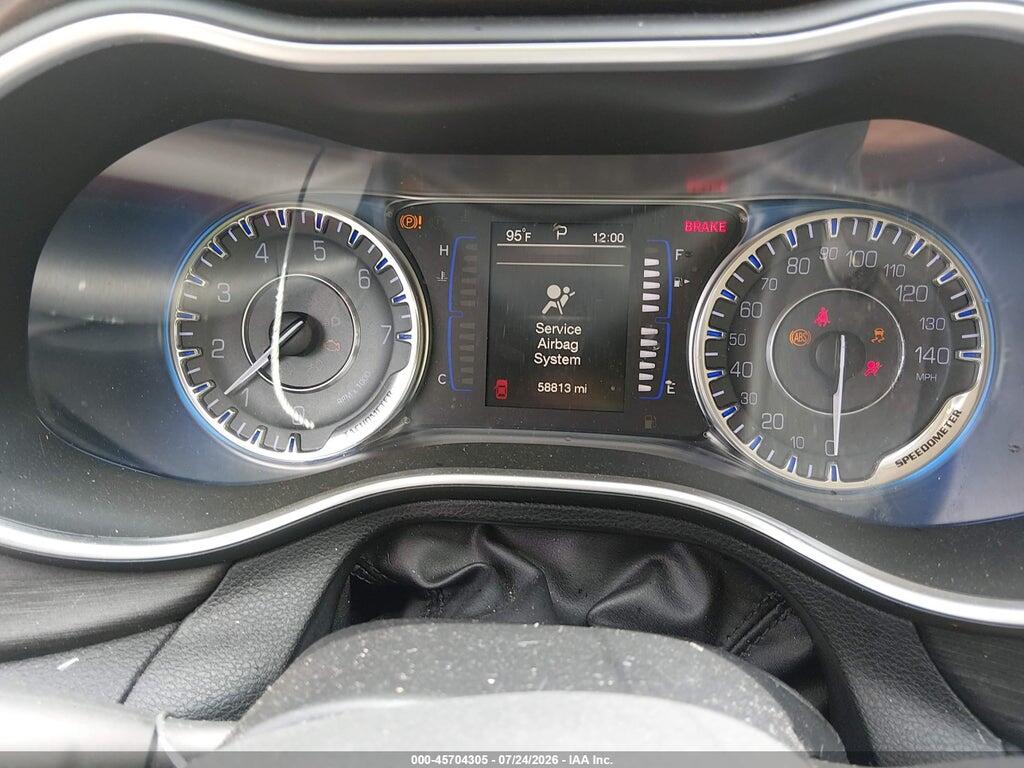 1C3CCCAB6GN105021 2016 CHRYSLER 200 photo no. 7