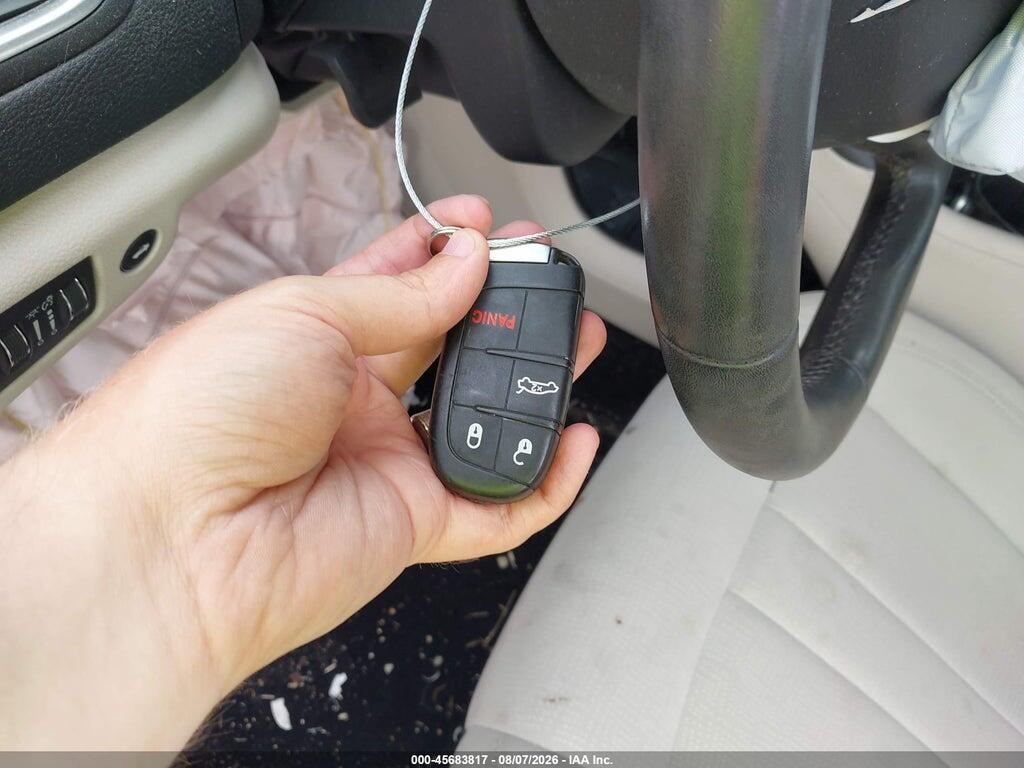 1C3CCCAB9GN113517 2016 CHRYSLER 200 photo no. 11