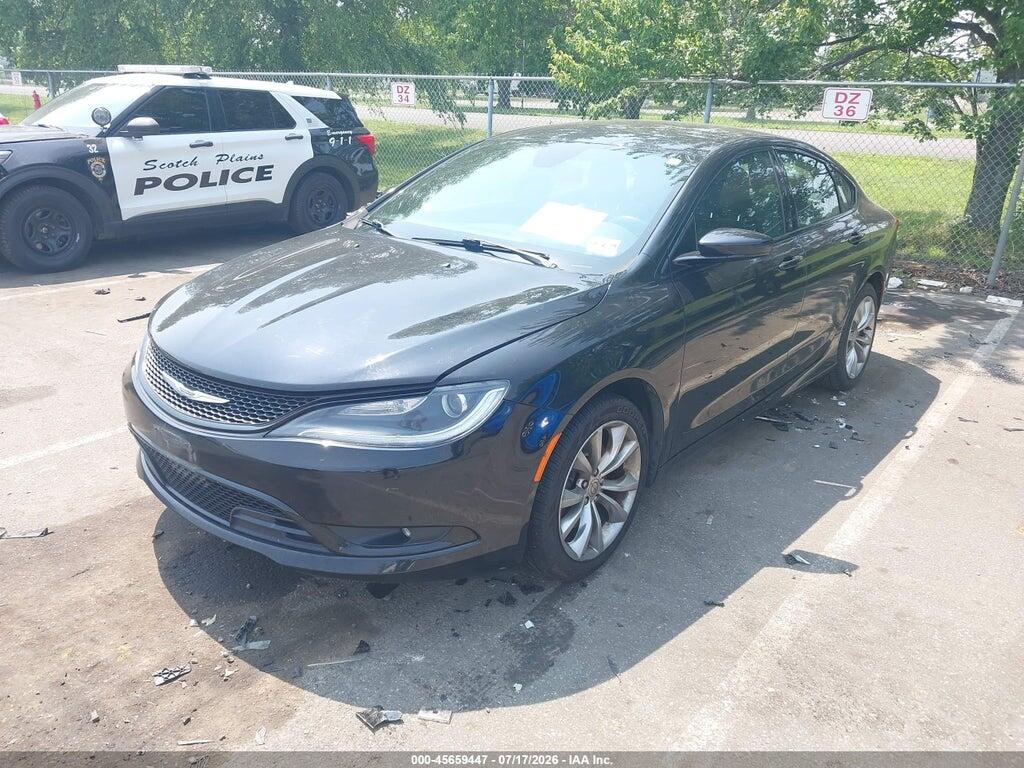 1C3CCCBG9GN111289 2016 CHRYSLER 200 photo no. 2