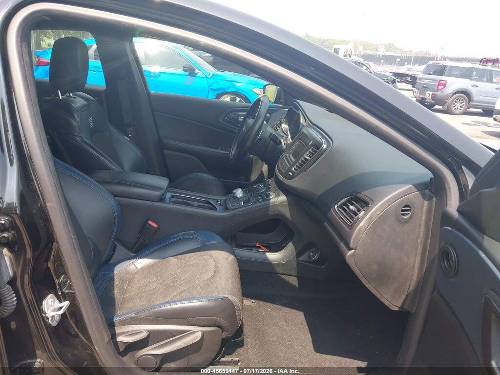 1C3CCCBG9GN111289 2016 CHRYSLER 200 photo no. 5