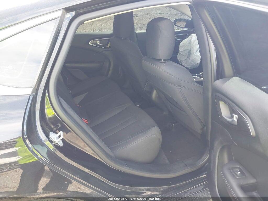 1C3CCCAB5GN133666 2016 CHRYSLER 200 photo no. 8
