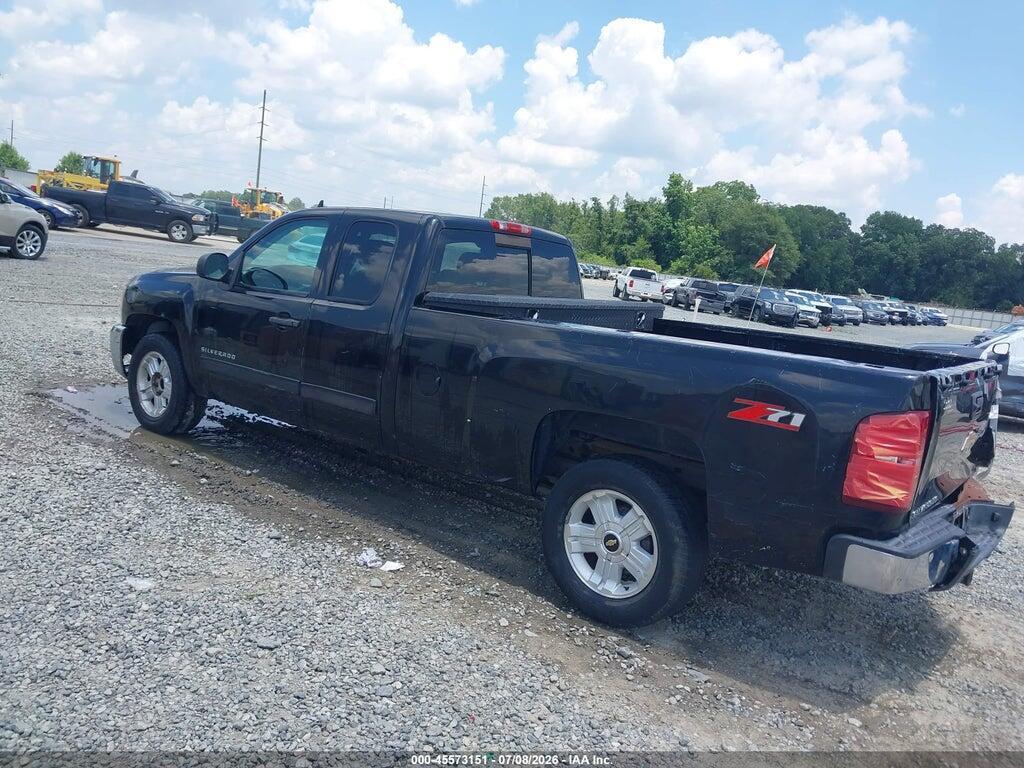 1GCRCSE01DZ290995 2013 CHEVROLET SILVERADO 1500 photo no. 3