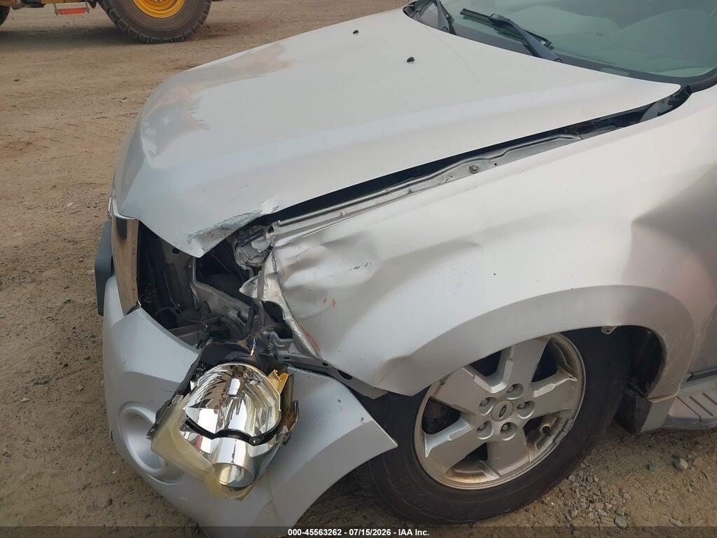 1FMCU93168KA63755 2008 FORD ESCAPE photo no. 6