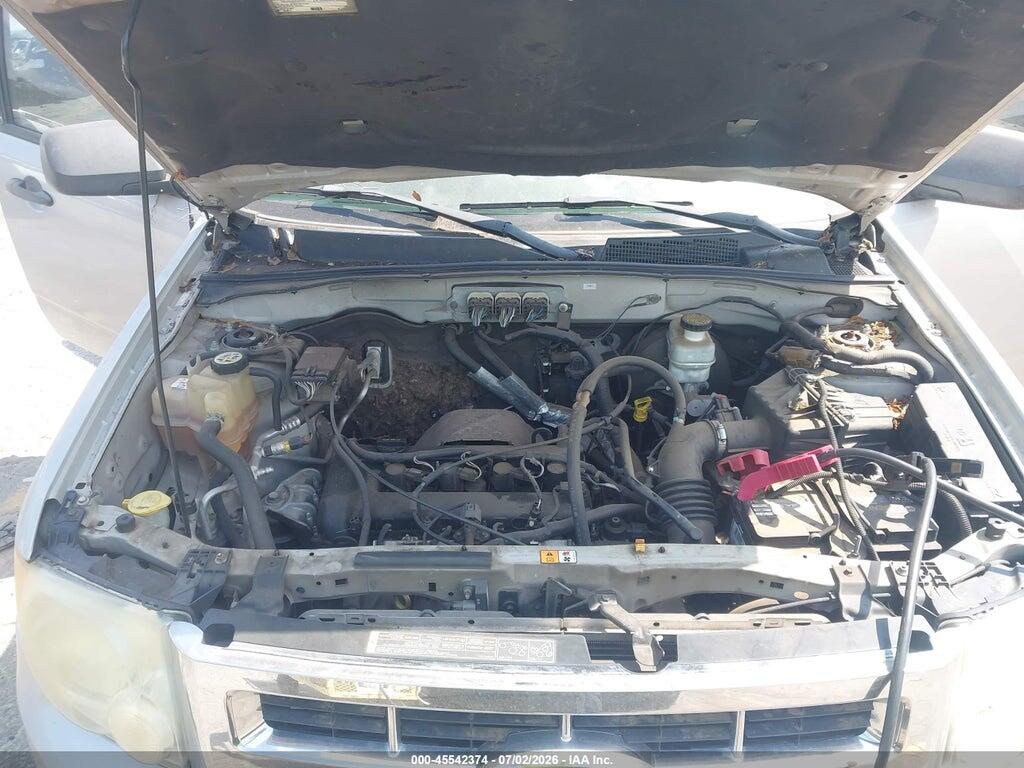 1FMCU03Z88KA85905 2008 FORD ESCAPE photo no. 10