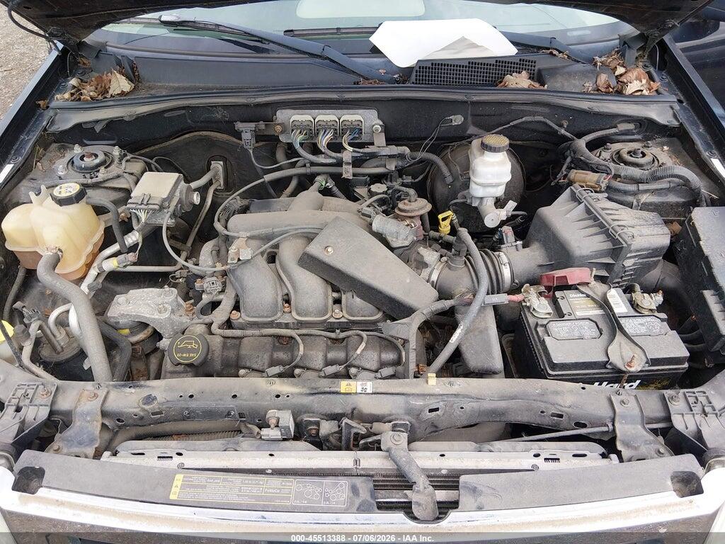 1FMCU93128KA65776 2008 FORD ESCAPE photo no. 10