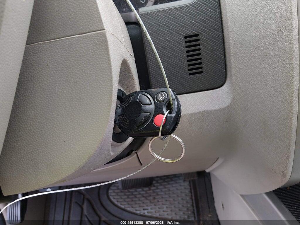 1FMCU93128KA65776 2008 FORD ESCAPE photo no. 11