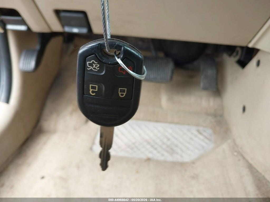 1FMCU94168KA55475 2008 FORD ESCAPE photo no. 11