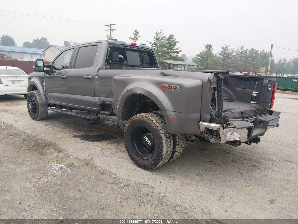 1FT8W4DM5TED69126 2026 FORD F-450 photo no. 3