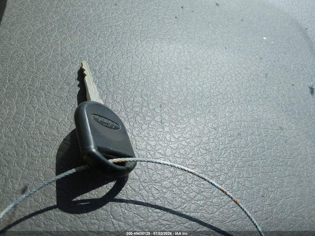 1FTNF1EVXAKA25962 2010 FORD F-150 photo no. 11