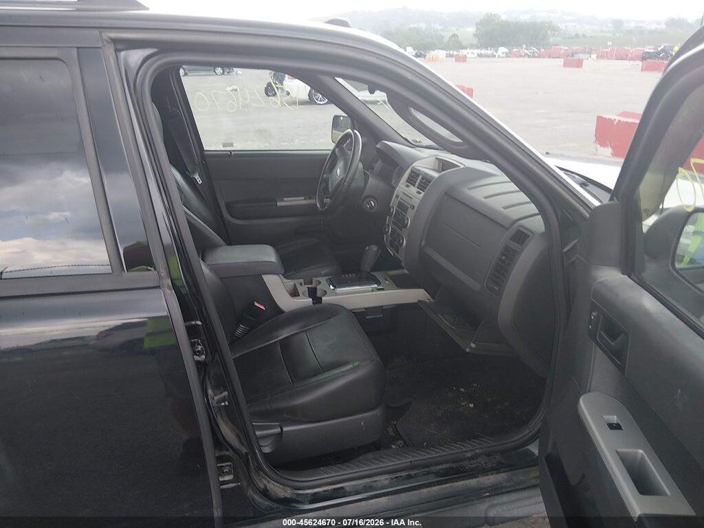 1FMCU0DG0BKA21801 2011 FORD ESCAPE photo no. 5