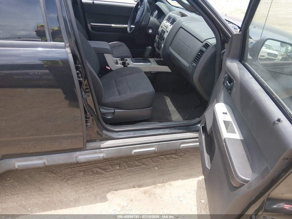 1FMCU0D76BKA55368 2011 FORD ESCAPE photo no. 5