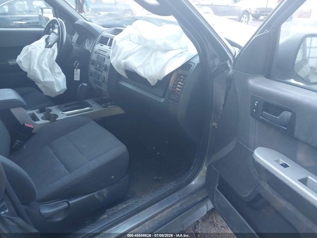 1FMCU0D78BKC50095 2011 FORD ESCAPE photo no. 5