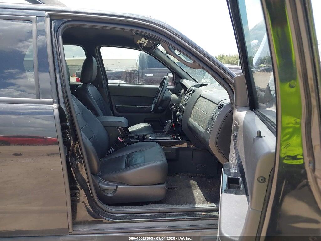 1FMCU0EGXBKC18862 2011 FORD ESCAPE photo no. 5