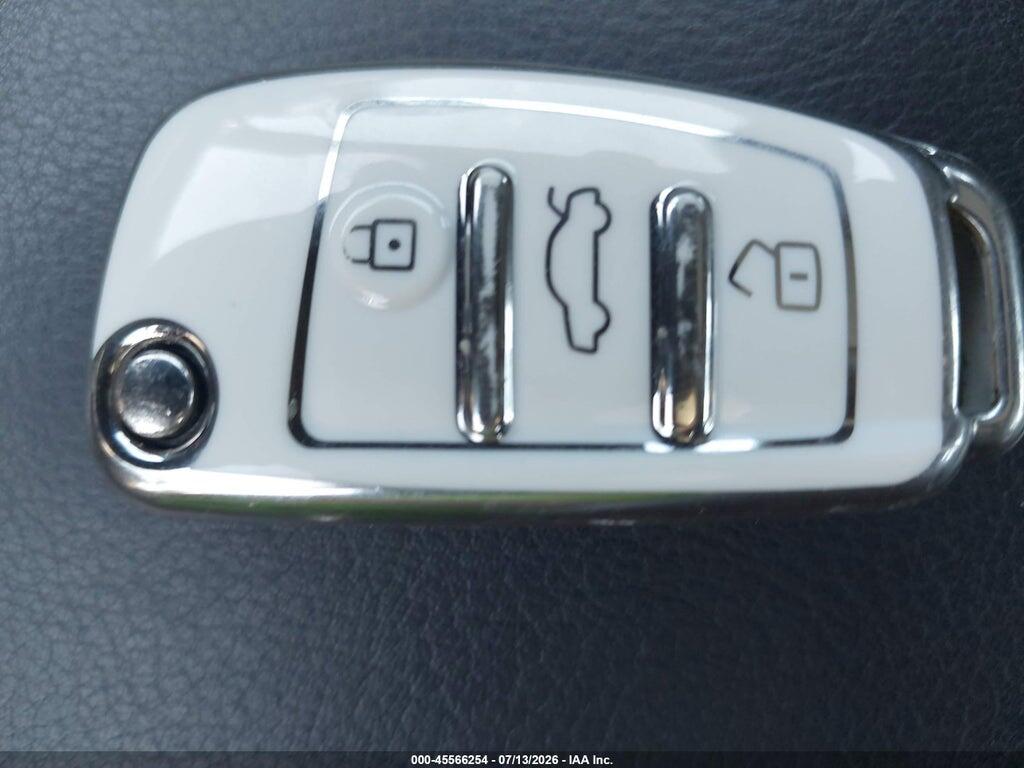 WAUEFGFF9F1037458 2015 AUDI A3 photo no. 11