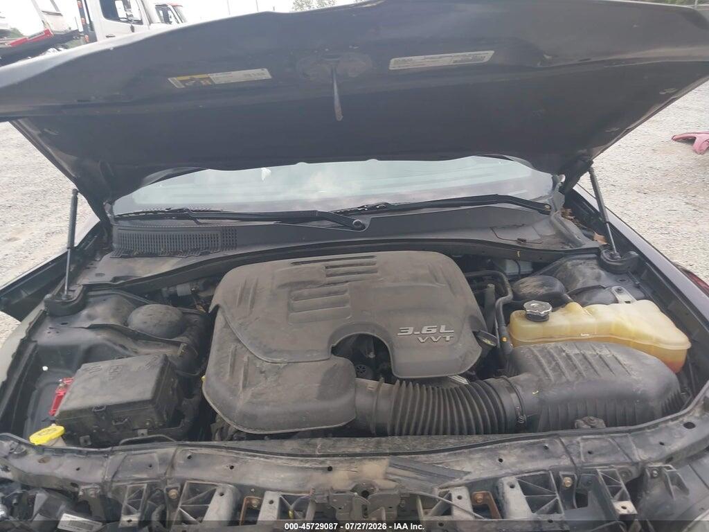 2C3CCAGG5GH244329 2016 CHRYSLER 300 photo no. 10