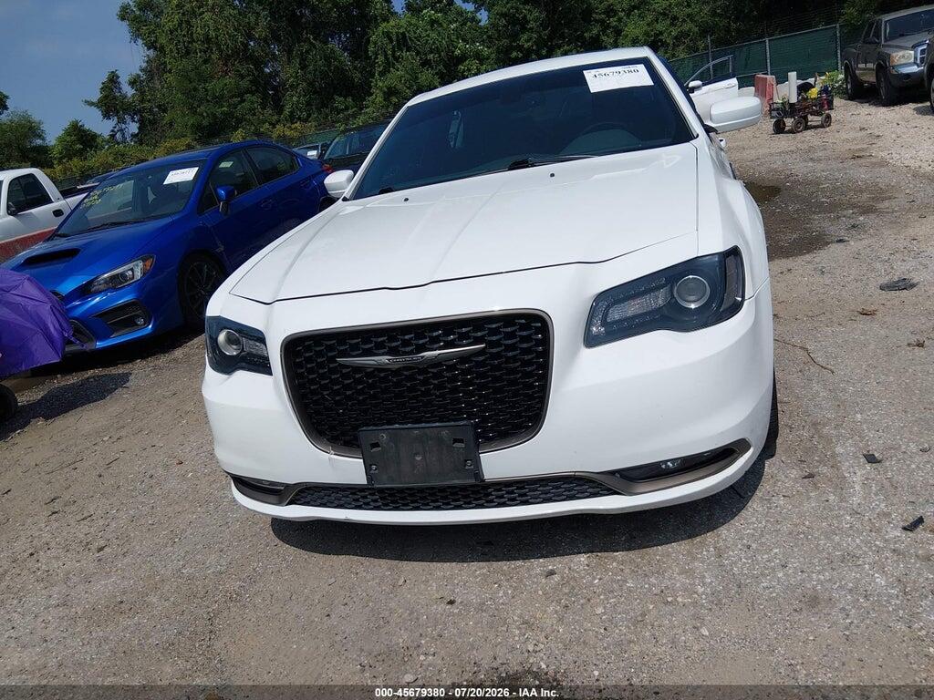 2C3CCABG3GH269429 2016 CHRYSLER 300 photo no. 12