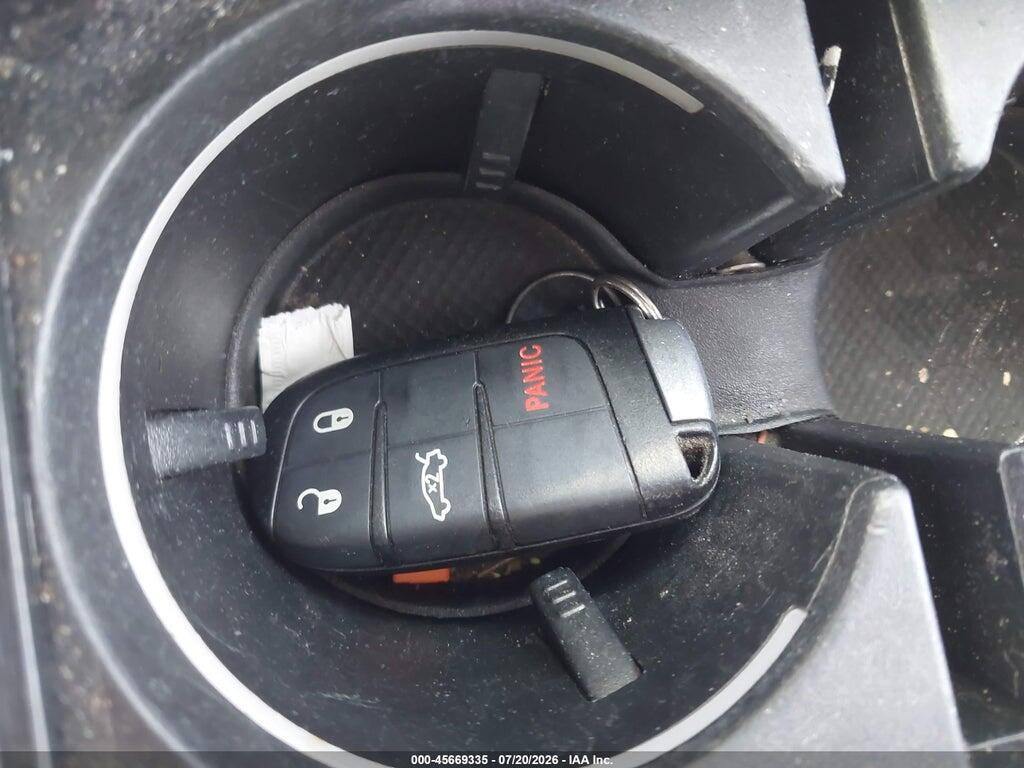 2C3CCAAGXGH273947 2016 CHRYSLER 300 photo no. 11