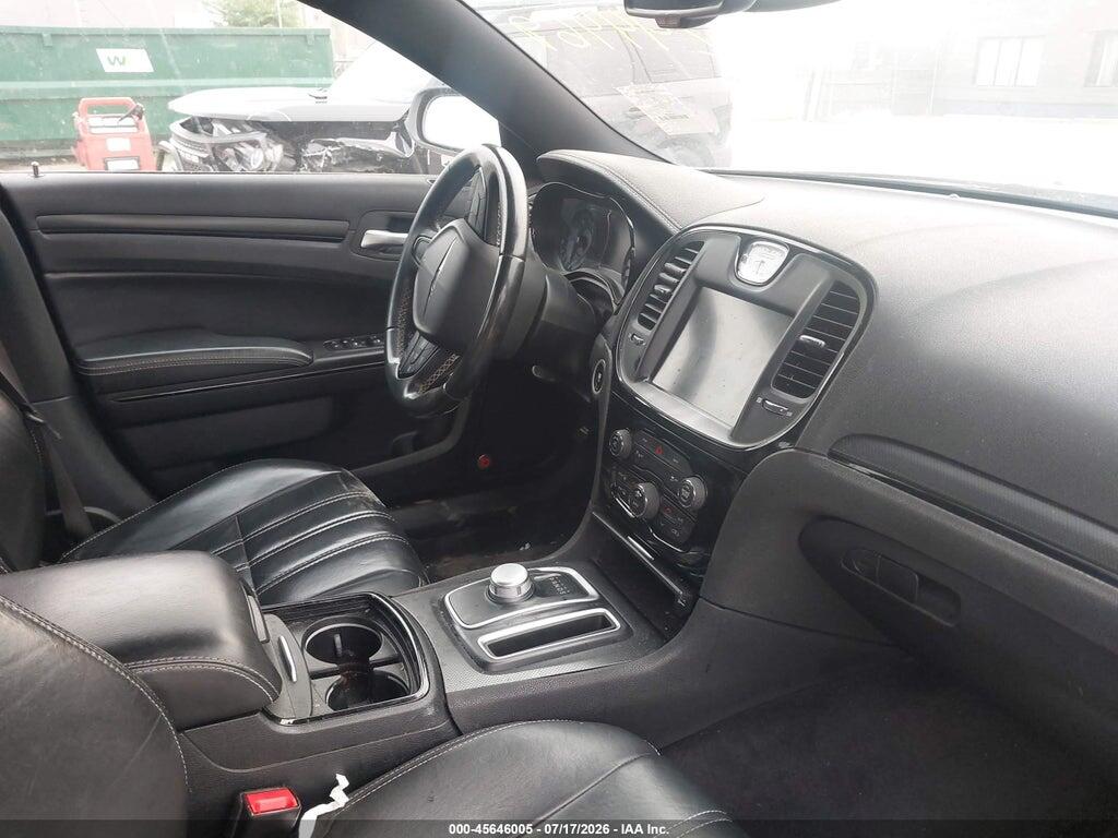2C3CCAGGXGH244469 2016 CHRYSLER 300 photo no. 5