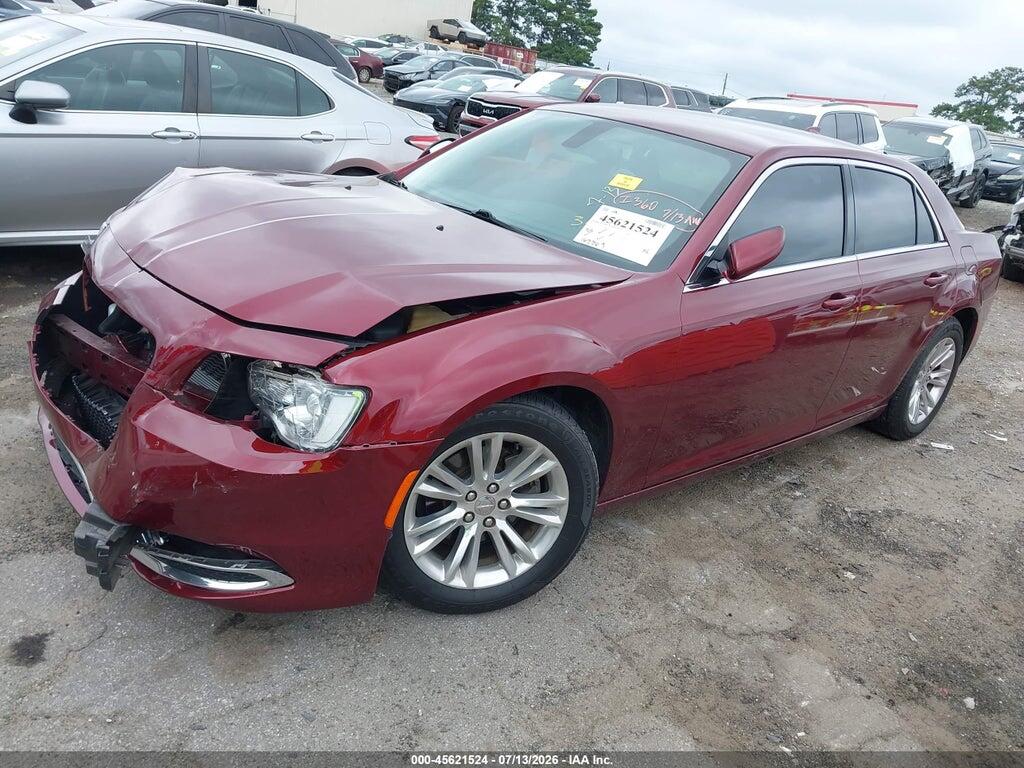 2C3CCAAG6GH348935 2016 CHRYSLER 300 photo no. 2