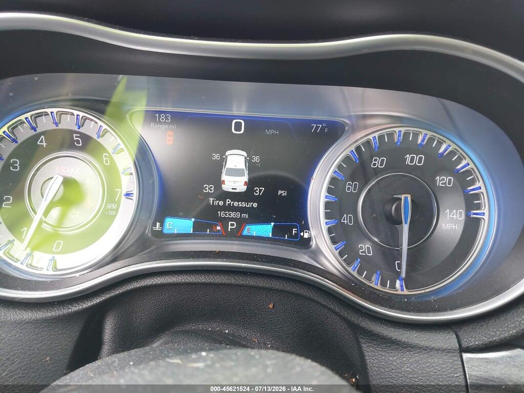 2C3CCAAG6GH348935 2016 CHRYSLER 300 photo no. 7