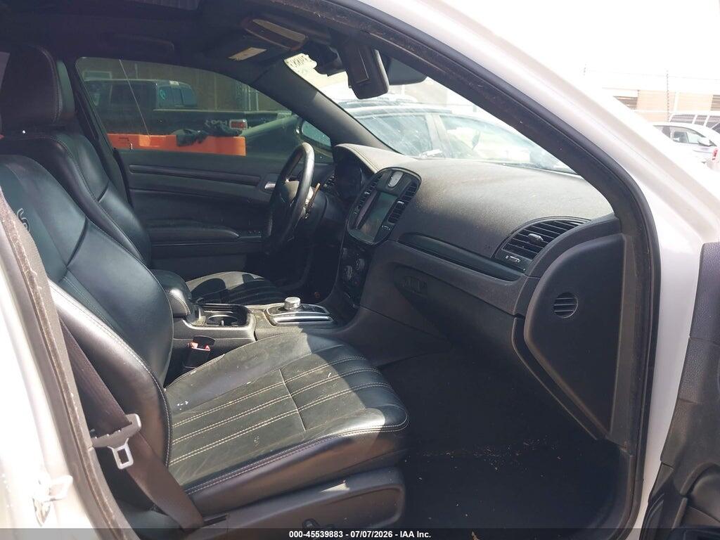 2C3CCABT2GH220347 2016 CHRYSLER 300 photo no. 5