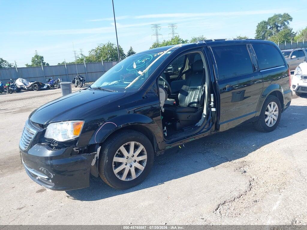 2C4RC1BG9GR305589 2016 CHRYSLER TOWN & COUNTRY photo no. 2