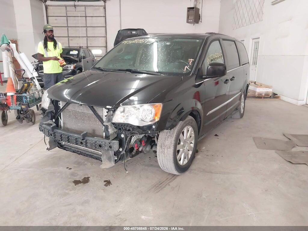 2C4RC1BGXGR213648 2016 CHRYSLER TOWN & COUNTRY photo no. 2